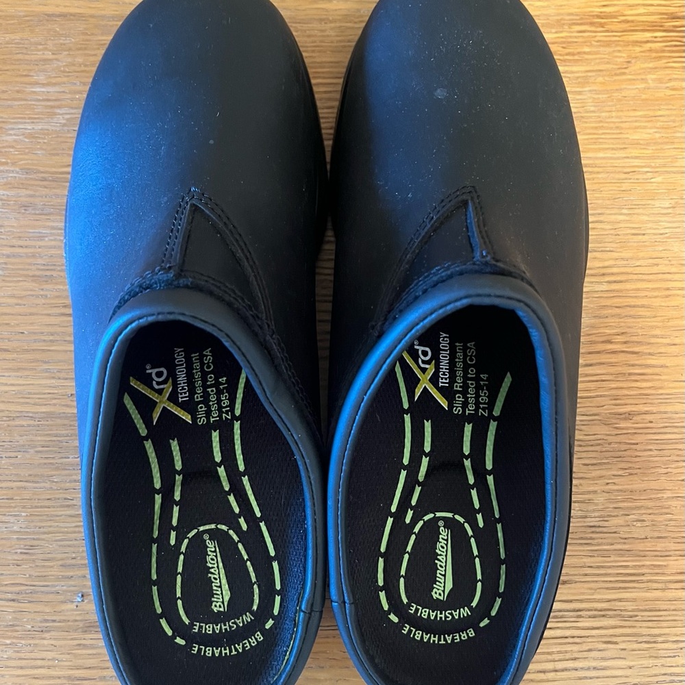 Blundstone All-Terrain Service Clogs—New